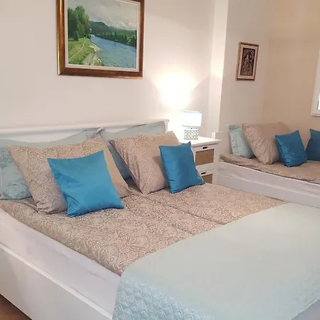 Dalia Apartment *
